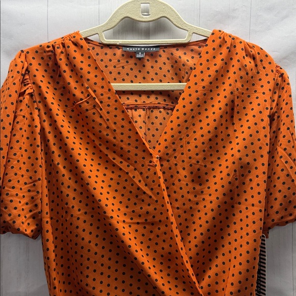 Haute Monde NWT Orange and Black Polka Dot Short Sleeve Surplice Blouse Bodysuit - Picture 2 of 12
